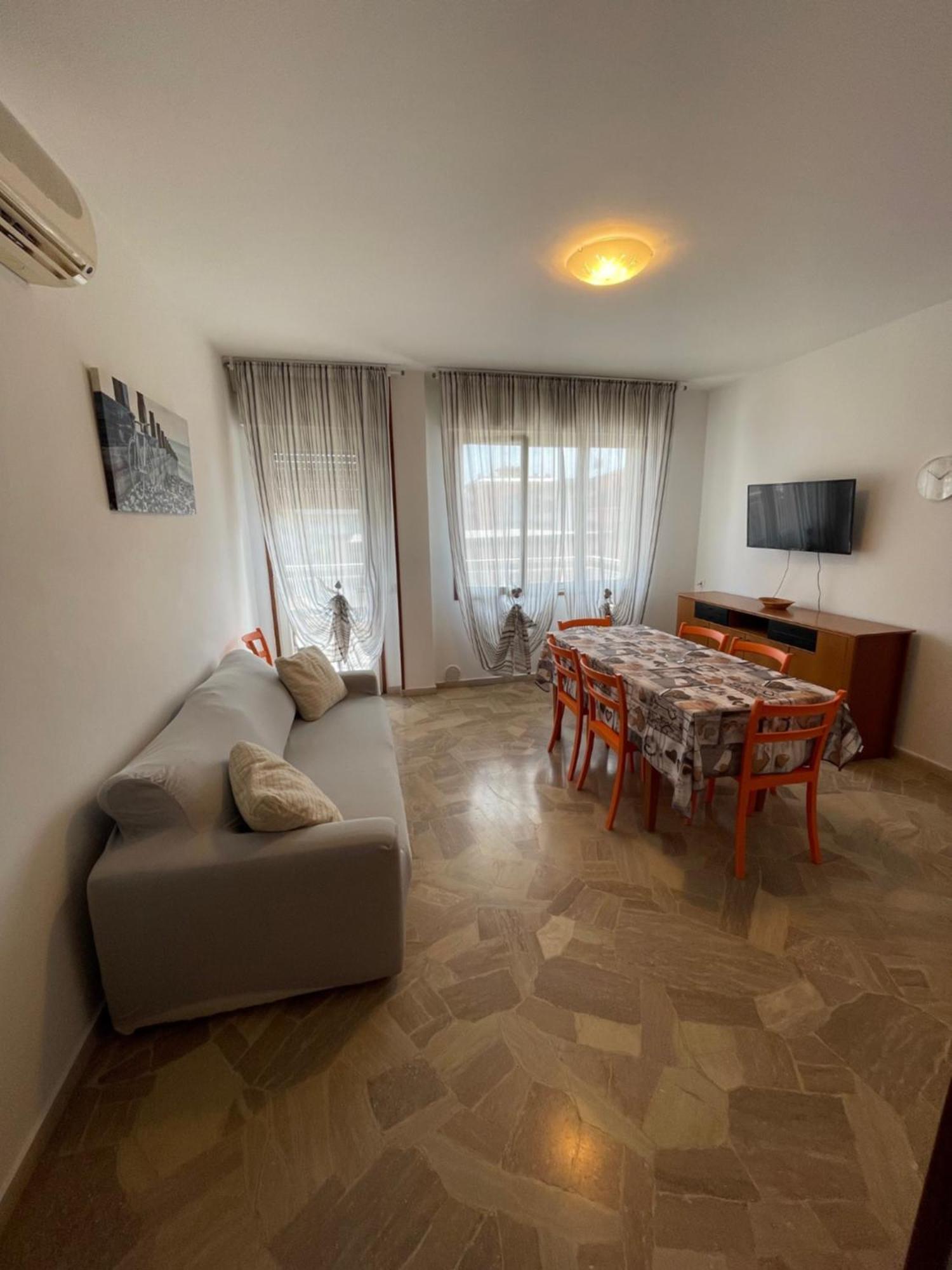 Vania Bibione Esterno foto