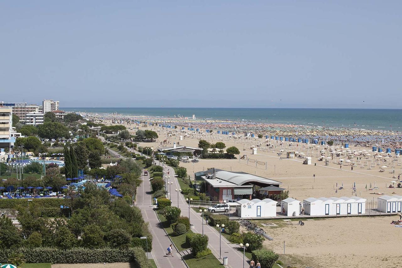 Vania Bibione Esterno foto